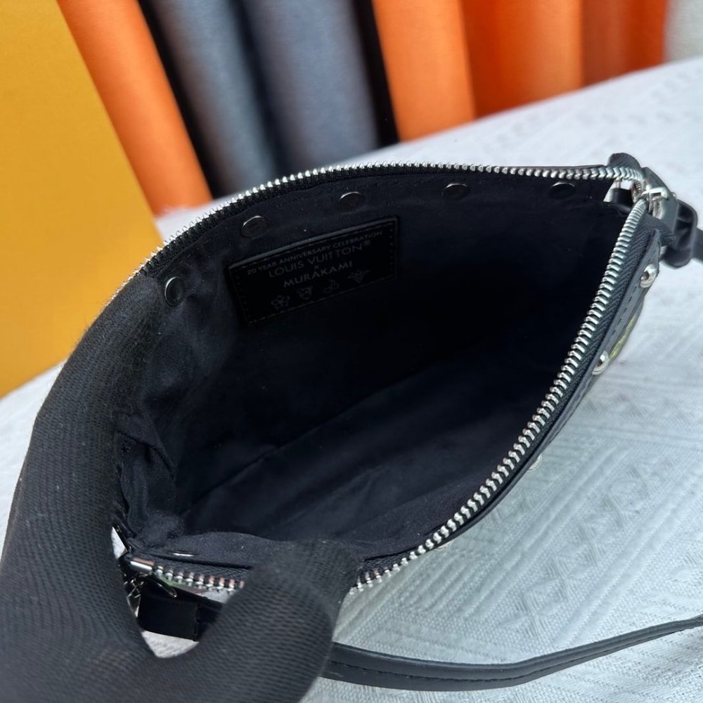 Louis Vuitton X Murakami Pochette Accessoires Multicolore Noir 22Cm M13663