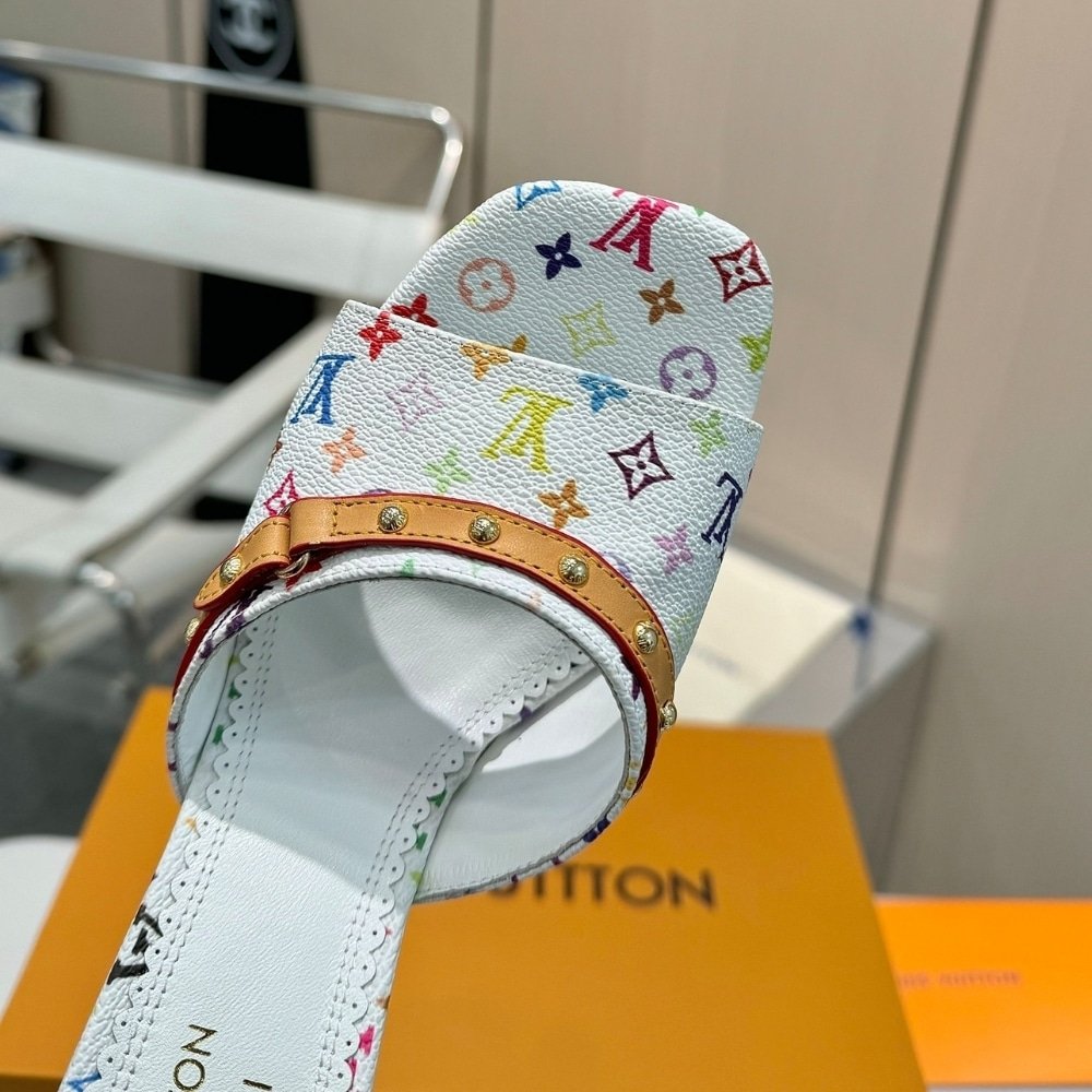 Louis Vuitton x Takashi Murakami 6AM Mule White 1AGWTE