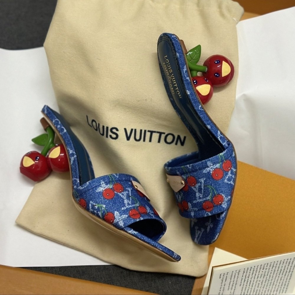 Louis Vuitton X Takashi Murakami Tamanco Lily Blue Denim 1AHLTF