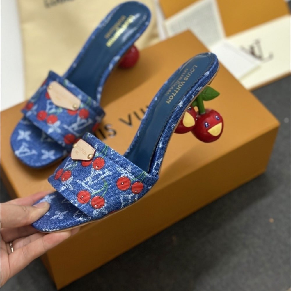 Louis Vuitton X Takashi Murakami Tamanco Lily Blue Denim 1AHLTF
