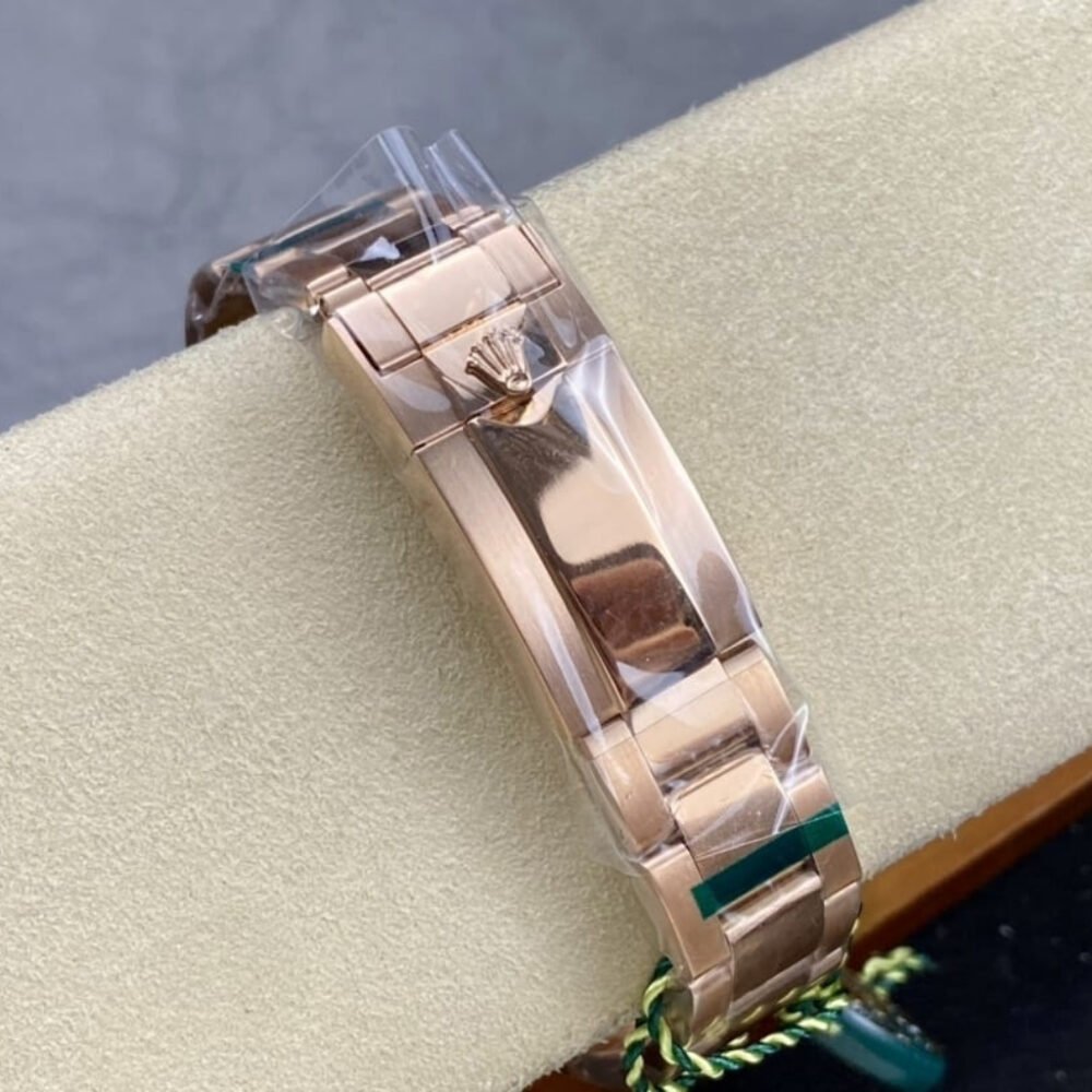 Rolex Cosmograph Daytona Everose Gold Dial 40mm 116505 0012