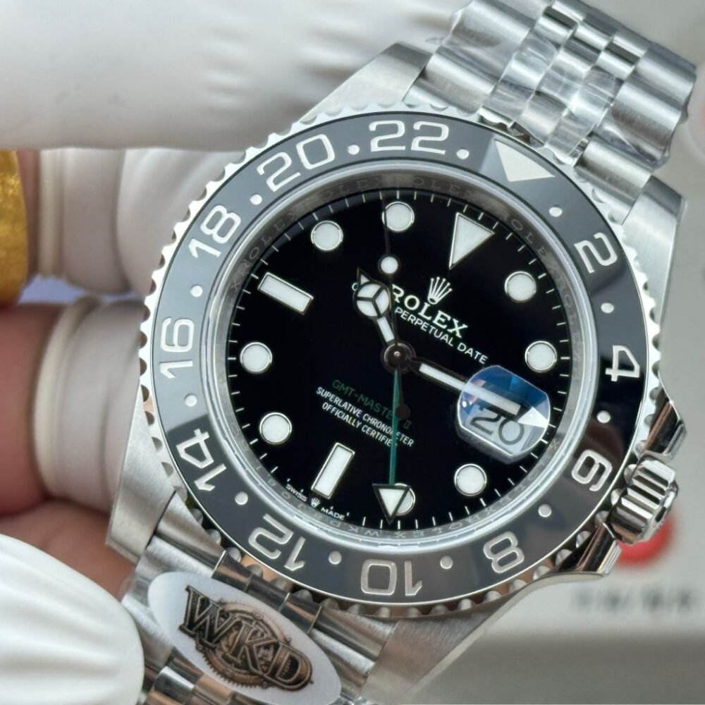 Rolex GMT Master II Bruce Wayne Jubilee 40mm 126710GRNR 0003