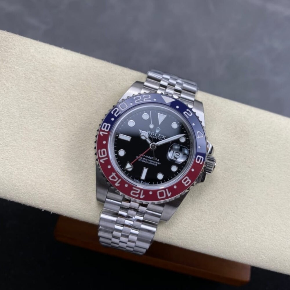 Rolex GMT Master II Dial Oyster Silver Pepsi Black 40mm M126710BLRO 0001