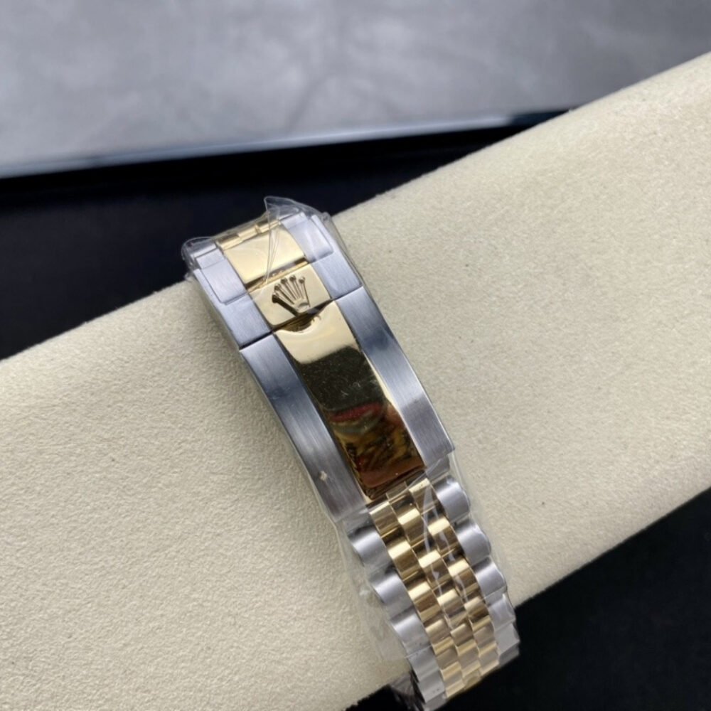 Rolex GMT Master II Oystersteel And 18K Yellow Gold 40mm 126713GRNR 0001