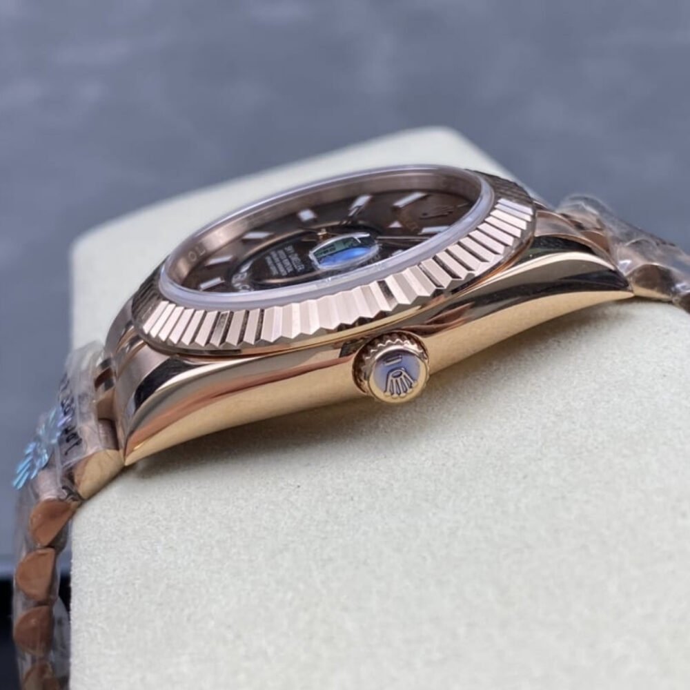 Rolex Sky Dweller Oyster Everose Gold Chocolate Dial 42mm 336935 0002