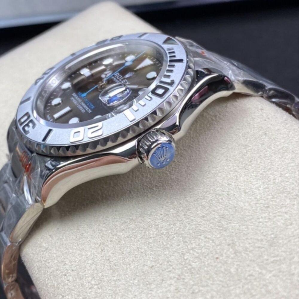 Rolex Yacht Master 40 Oyster Oystersteel Silver And Black 37mm 126622 0001