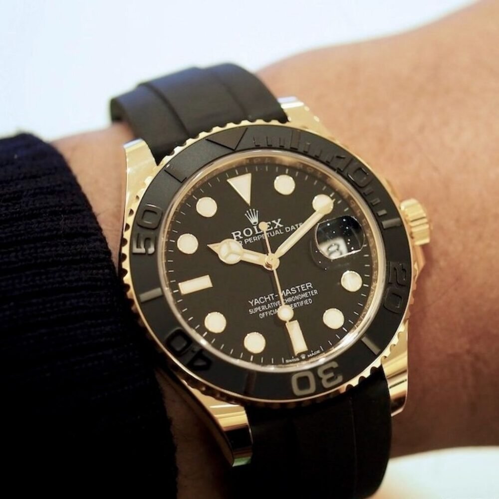 Rolex Yacht Master Oyster Black Dial And Gold 40mm 226658