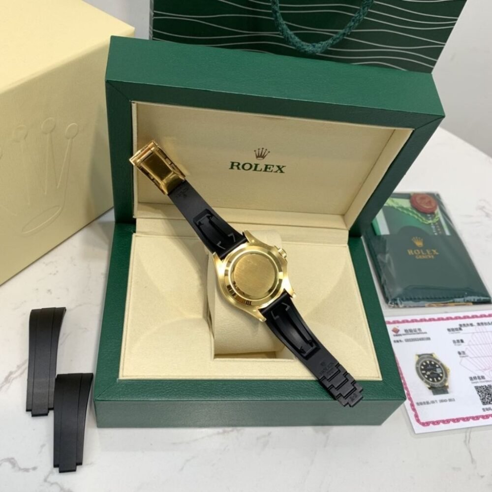Rolex Yacht Master Oyster Black Dial And Gold 40mm 226658
