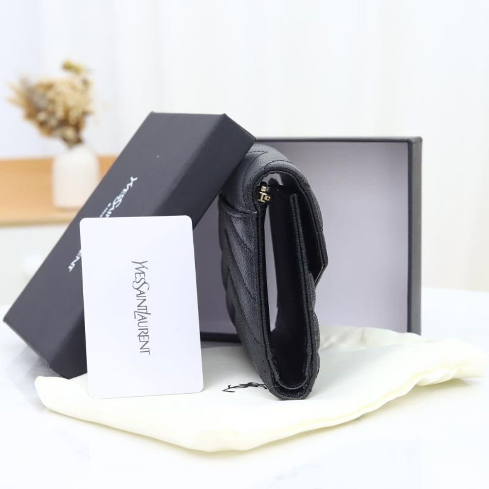 Saint Laurent Cassandre Matelassé Small Envelope Wallet In Grain De Poudre Leather Black Silver 13Cm 414404BOW021000