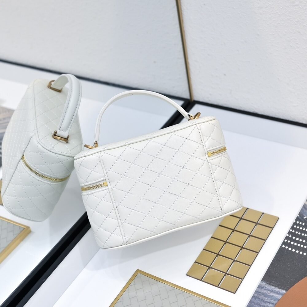 Saint Laurent Gaby Mini Vanity Bag White 18cm 7667311EL079207