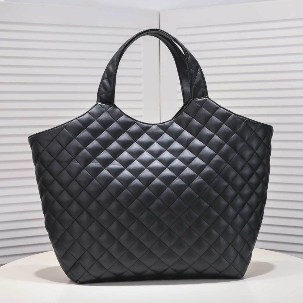 Saint Laurent Icare Maxi Shopping Bag In Quilted Black 50Cm 698651AAANG1000
