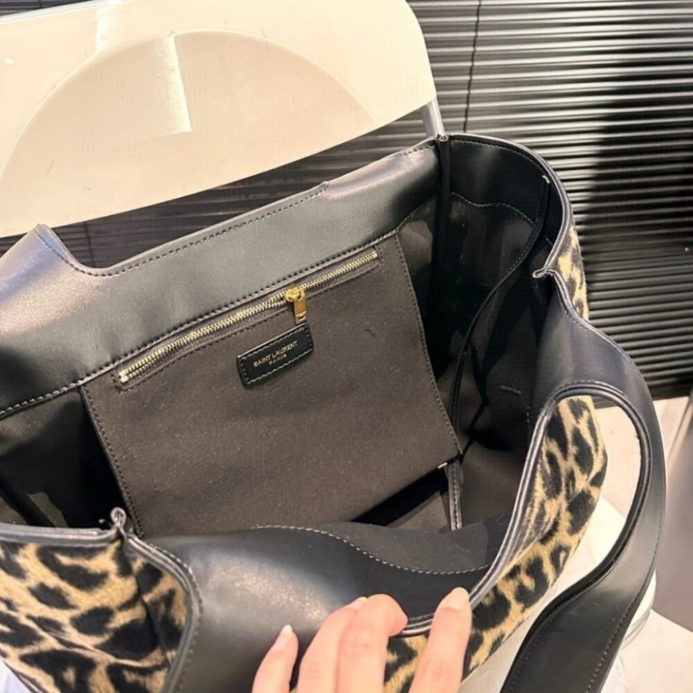 Saint Laurent Le 5 À 7 Bea In Leopard 31cm 763435AAD0N2063