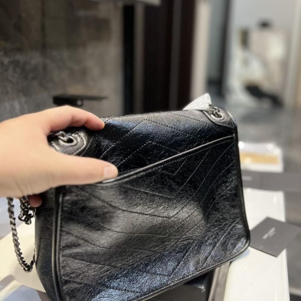 Saint Laurent Niki Medium In Vintage Leather Black With Silver Hardware 28Cm