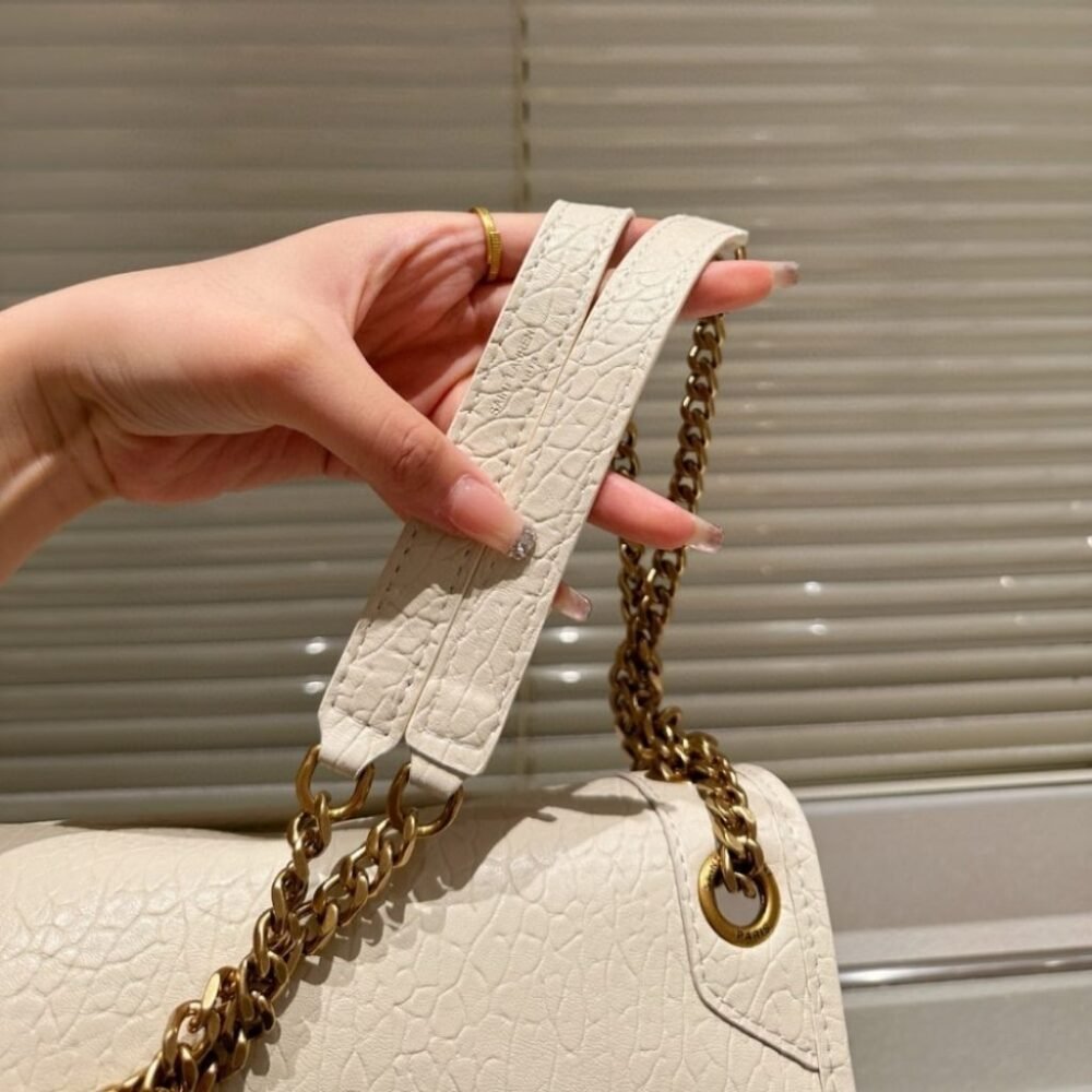 Saint Laurent Niki Vintage Medium In Grained White 28Cm 633178AACYT9207