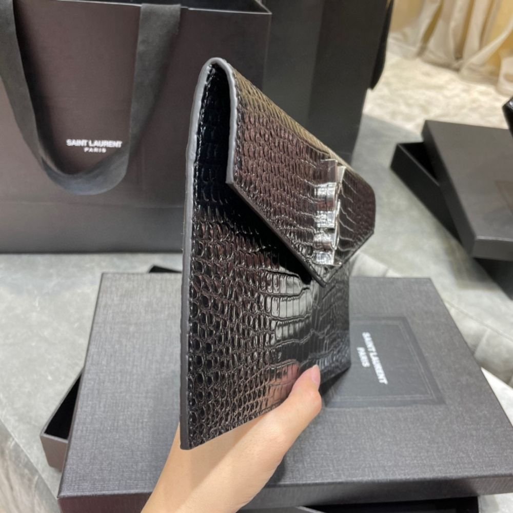 Saint Laurent Uptown Pouch In Crocodile Embossed Shiny Leather Silver Black 27Cm 565739DND0N1000