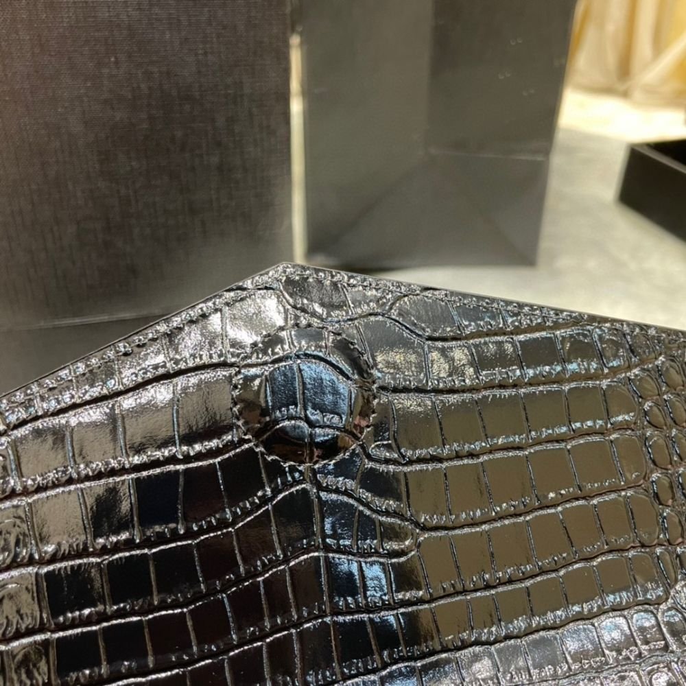 Saint Laurent Uptown Pouch In Crocodile Embossed Shiny Leather Silver Black 27Cm 565739DND0N1000