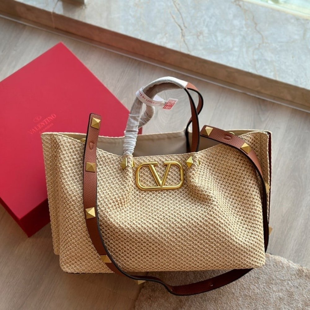 Valentino Garavani Medium Straw Summer Tote Beige 35Cm 7W2B0K39CE D84