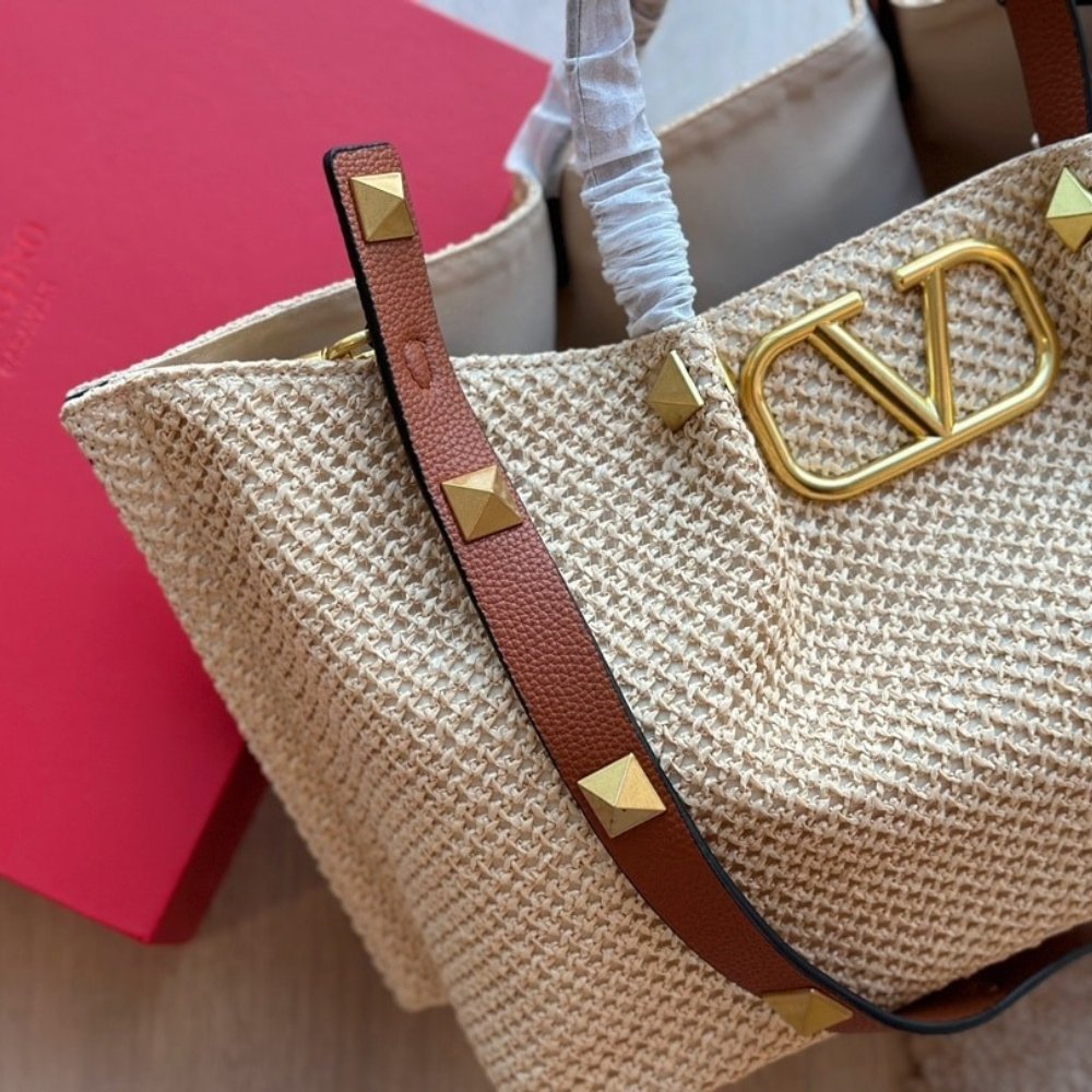 Valentino Garavani Medium Straw Summer Tote Beige 35Cm 7W2B0K39CE D84