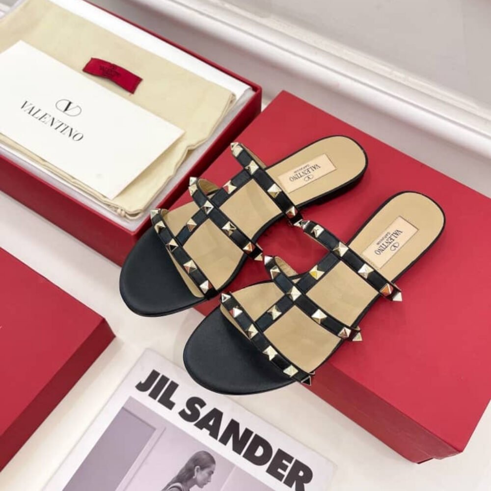 Valentino Garavani Rockstud Flat Slide Sandal Black 5W2S0C49VOD 0NO