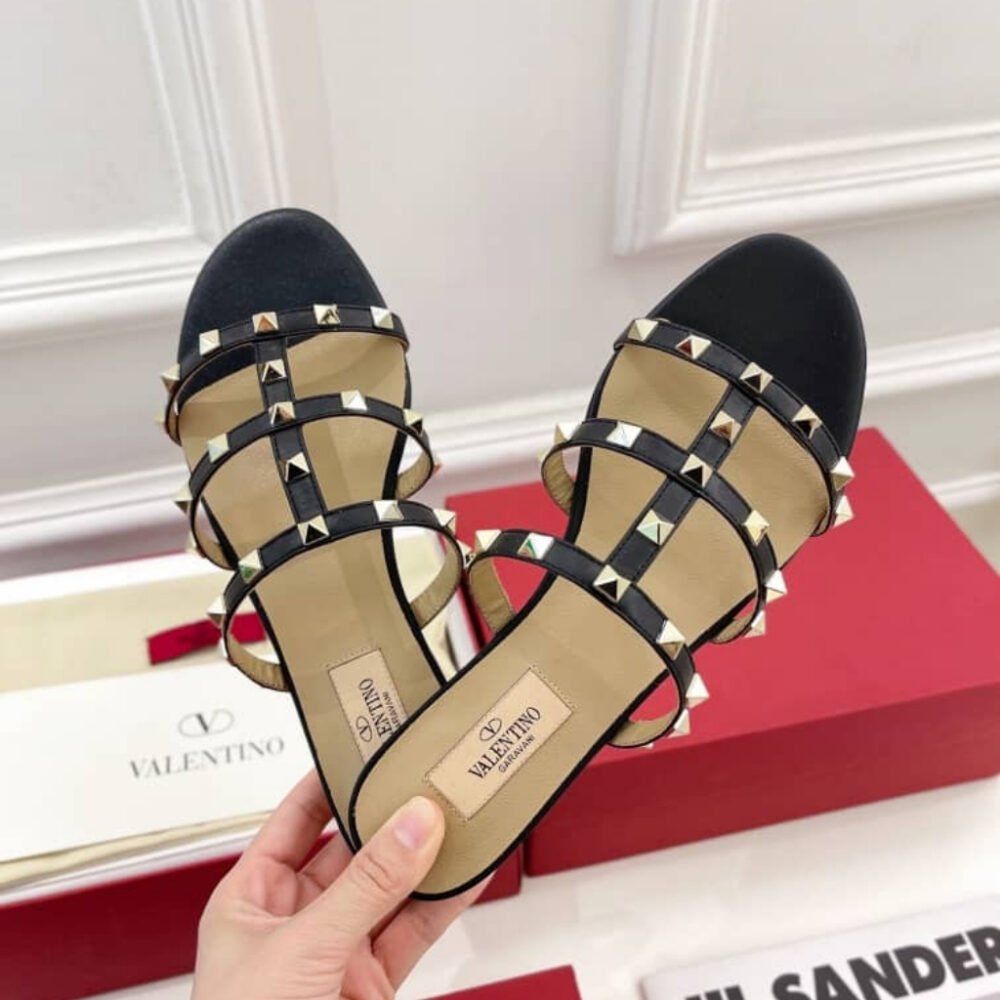 Valentino Garavani Rockstud Flat Slide Sandal Black 5W2S0C49VOD 0NO