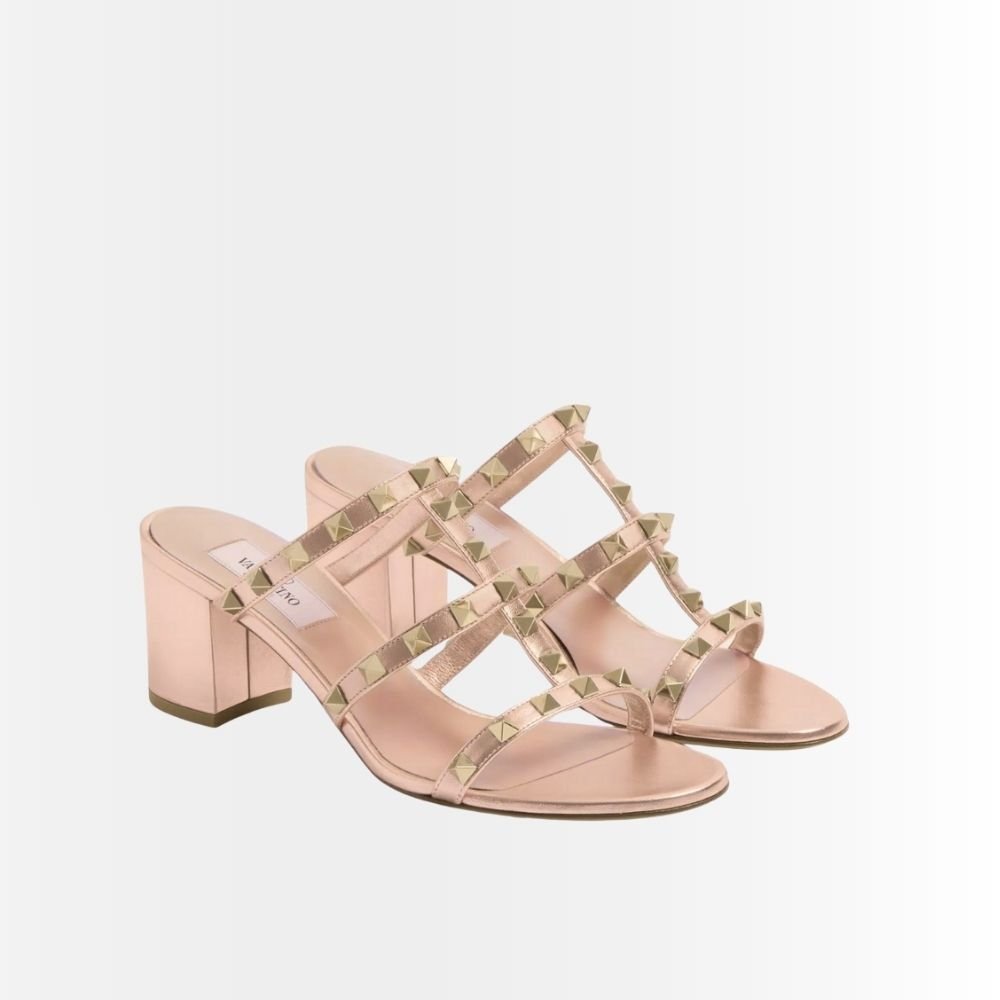Valentino Garavani Rockstud Slide Sandal Beige 7W2S0C47Vod P45