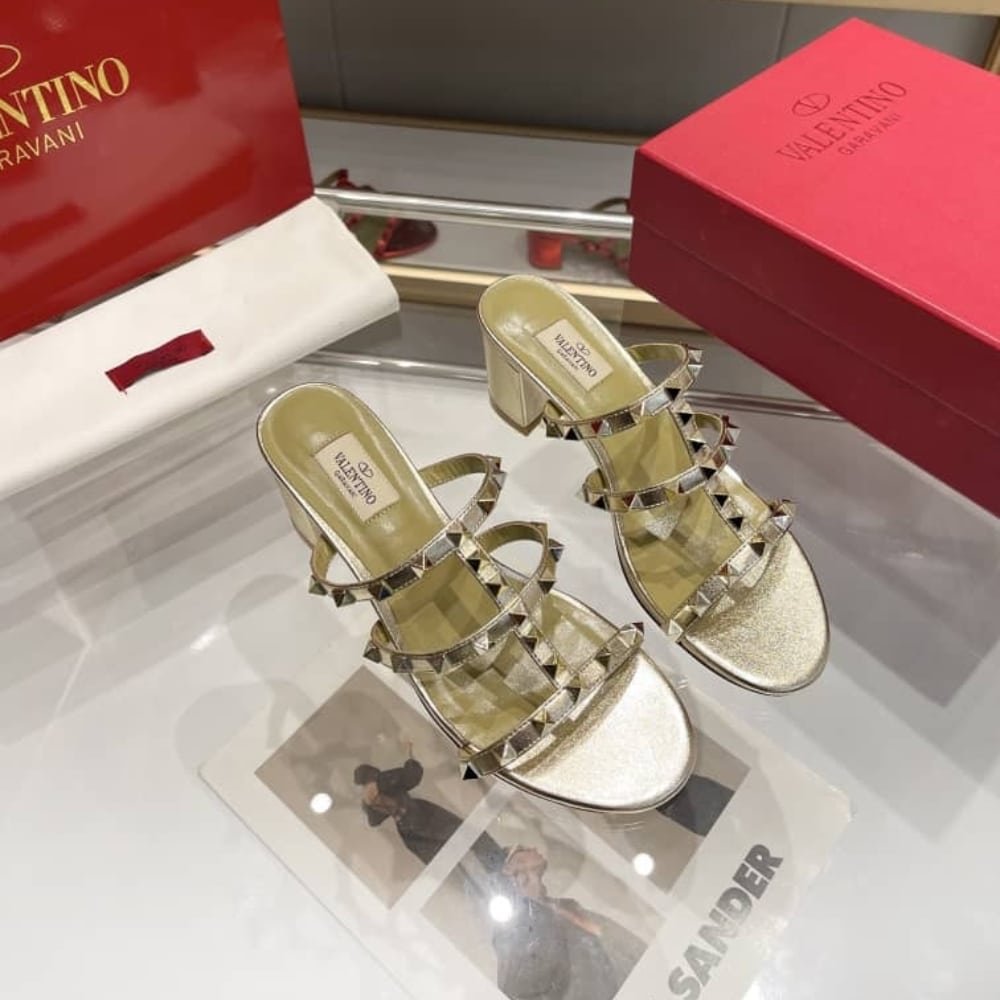 Valentino Garavani Rockstud Slide Sandal In Laminated Nappa Gold 60mm 6W2S0C47QKH I8M