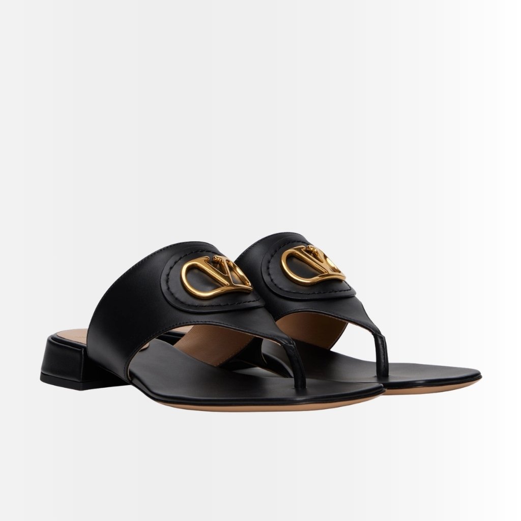 Valentino Garavani Vlogo Signature Thong Sandals Black 6W2S0LA9DSH